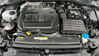Volkswagen Golf Estate 2.0 TDI 150 R-Line 5dr DSG