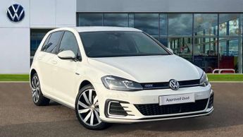 Volkswagen Golf 1.4 TSI GTE Advance 5dr DSG