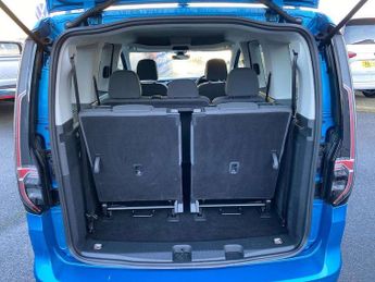 Volkswagen Caddy Life 2.0 TDI 122 Life 5dr DSG