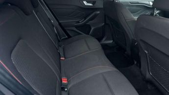 Ford Focus 1.0 EcoBoost Hybrid mHEV 155 ST-Line 5dr Auto