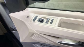 Volkswagen Multivan 1.4 TSI eHybrid Life 5dr DSG