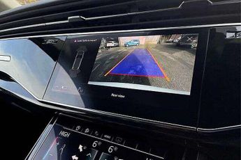 Audi Q7 55 TFSI Quattro Black Edition 5dr Tiptronic