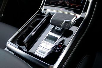 Audi Q3 35 TFSI Black Edition 5dr S Tronic [20" Alloy]