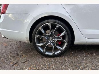Skoda Octavia vRS 2.0 TSI 245 vRS 5dr DSG [Black Pack]