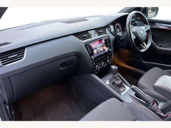 Skoda Octavia vRS 2.0 TSI 245 vRS 5dr DSG [Black Pack]