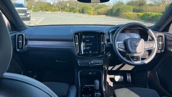 Volvo XC40 2.0 B4P R DESIGN Pro 5dr Auto [7 speed]