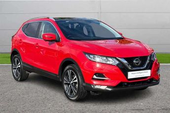 Nissan Qashqai 1.3 DiG-T N-Connecta 5dr [Glass Roof Pack]