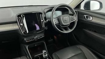 Volvo XC40 2.0 B4P Inscription 5dr Auto