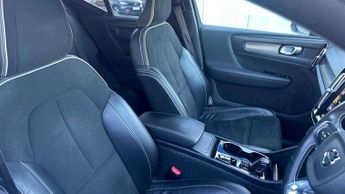 Volvo XC40 2.0 B4P R DESIGN Pro 5dr Auto