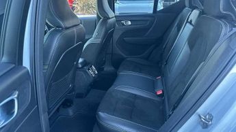 Volvo XC40 2.0 B4P R DESIGN Pro 5dr Auto