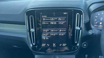 Volvo XC40 2.0 B4P R DESIGN Pro 5dr Auto