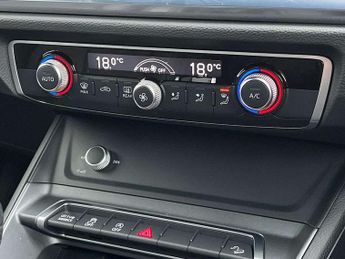 Audi Q3 35 TFSI S Line 5dr [Leather]
