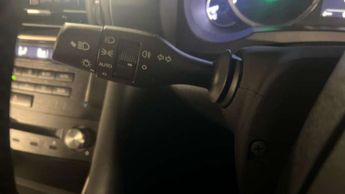 Lexus IS 300h Advance 4dr CVT Auto
