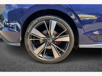Volkswagen Golf 2.0 TDI 200 GTD 5dr DSG