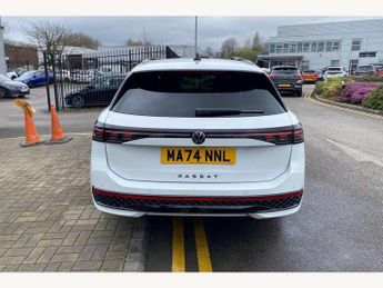 Volkswagen Passat Estate 1.5 TSI eHybrid R-Line 5dr DSG