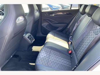 Volkswagen Passat Estate 1.5 TSI eHybrid R-Line 5dr DSG