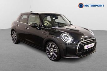 MINI Hatch 1.5 Cooper Exclusive 5dr Auto [Comfort/Nav Pack]