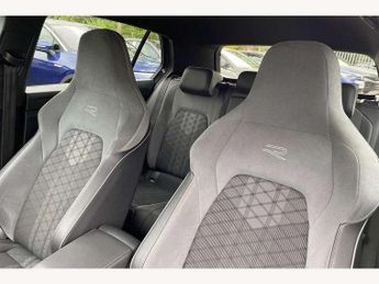 Volkswagen Golf 1.5 eTSI 150 R-Line 5dr DSG