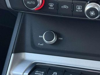 Audi Q3 35 TFSI Sport 5dr S Tronic