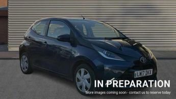 Toyota AYGO 1.0 VVT-i X-Play 5dr x-shift