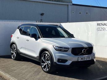 Volvo XC40 2.0 T4 R DESIGN Pro 5dr AWD Geartronic