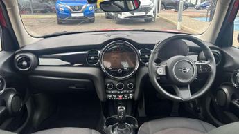 MINI Hatchback 5dr 1.5 Cooper Classic 5dr Auto [Comfort/Nav Pack]