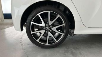 Toyota Yaris 1.5 Hybrid Dynamic 5dr CVT