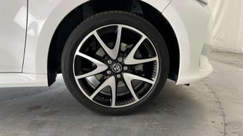 Toyota Yaris 1.5 Hybrid Dynamic 5dr CVT