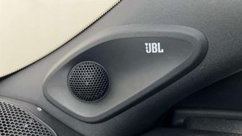 Toyota Yaris 1.5 Hybrid Dynamic 5dr CVT