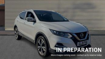 Nissan Qashqai 1.3 DiG-T N-Connecta 5dr [Glass Roof Pack]