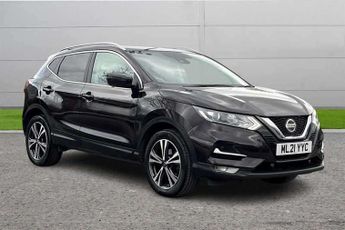 Nissan Qashqai 1.3 DiG-T N-Connecta 5dr [Glass Roof Pack]