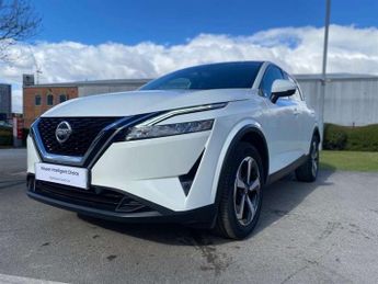 Nissan Qashqai 1.3 DiG-T MH N-Connecta 5dr