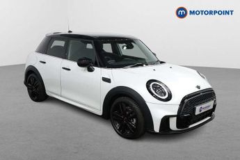 MINI Hatch 1.5 Cooper Sport 5dr Auto [Comfort/Nav Pack]