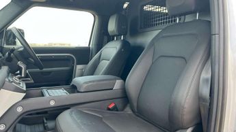 Land Rover Defender 3.0 D250 Hard Top SE Auto