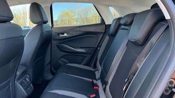 Vauxhall Grandland X 1.2 Turbo Sport Nav 5dr Auto