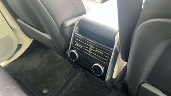 Land Rover Range Rover 3.0 D300 SE 4dr Auto
