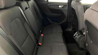 Volvo XC40 1.5 T3 [163] Momentum 5dr Geartronic