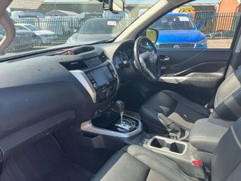 Nissan Navara Double Cab Pick Up N-Guard 2.3dCi 190 TT 4WD Auto