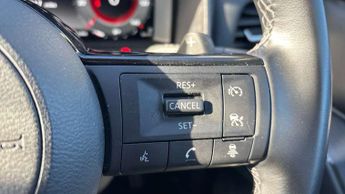 Nissan Qashqai 1.3 DiG-T MH 158 N-Connecta 5dr 4WD Xtronic