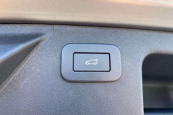 Land Rover Discovery Sport 1.5 P300e Dynamic SE 5dr Auto [5 Seat]