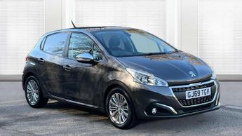 Peugeot 208 1.2 PureTech 82 Signature 5dr [Start Stop]