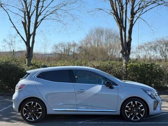 Renault Clio 1.6 E-TECH full hybrid 145 Techno 5dr Auto