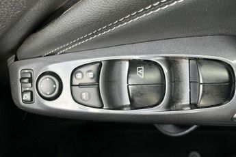 Nissan Juke 1.6 Hybrid Tekna 5dr Auto