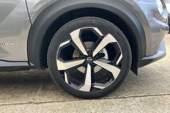 Nissan Juke 1.6 Hybrid Tekna 5dr Auto