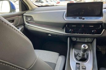 Nissan Qashqai 1.3 DiG-T MH N-Connecta 5dr
