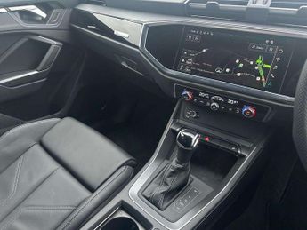 Audi Q3 35 TFSI Black Edition 5dr S Tronic [20" Alloy]