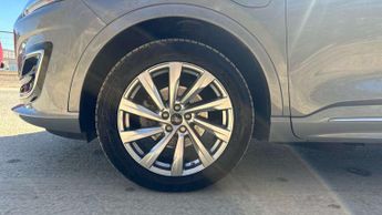 Ford Kuga 2.5 PHEV Vignale 5dr CVT