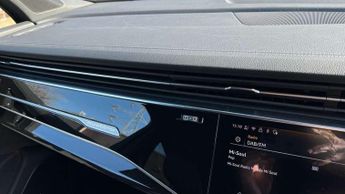 Audi Q7 55 TFSI Quattro Black Edition 5dr Tiptronic