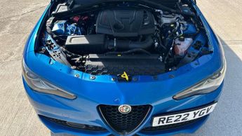 Alfa Romeo Giulia 2.0 TB 280 Veloce [Performance brake] 4dr Auto