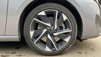 Peugeot 308 1.6 Hybrid Allure Premium 5dr e-EAT8